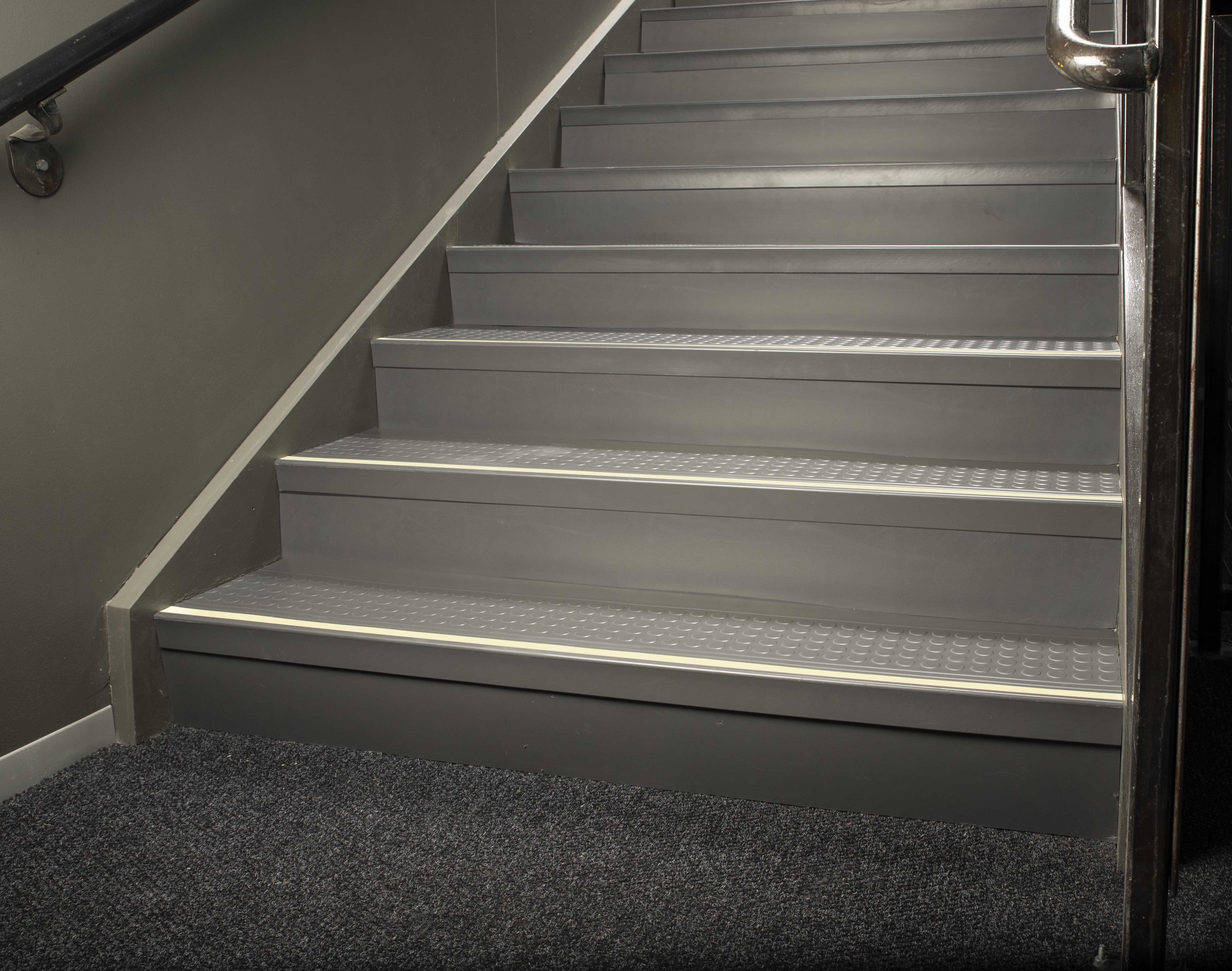 stair_treads.jpg stair_treads.jpg
